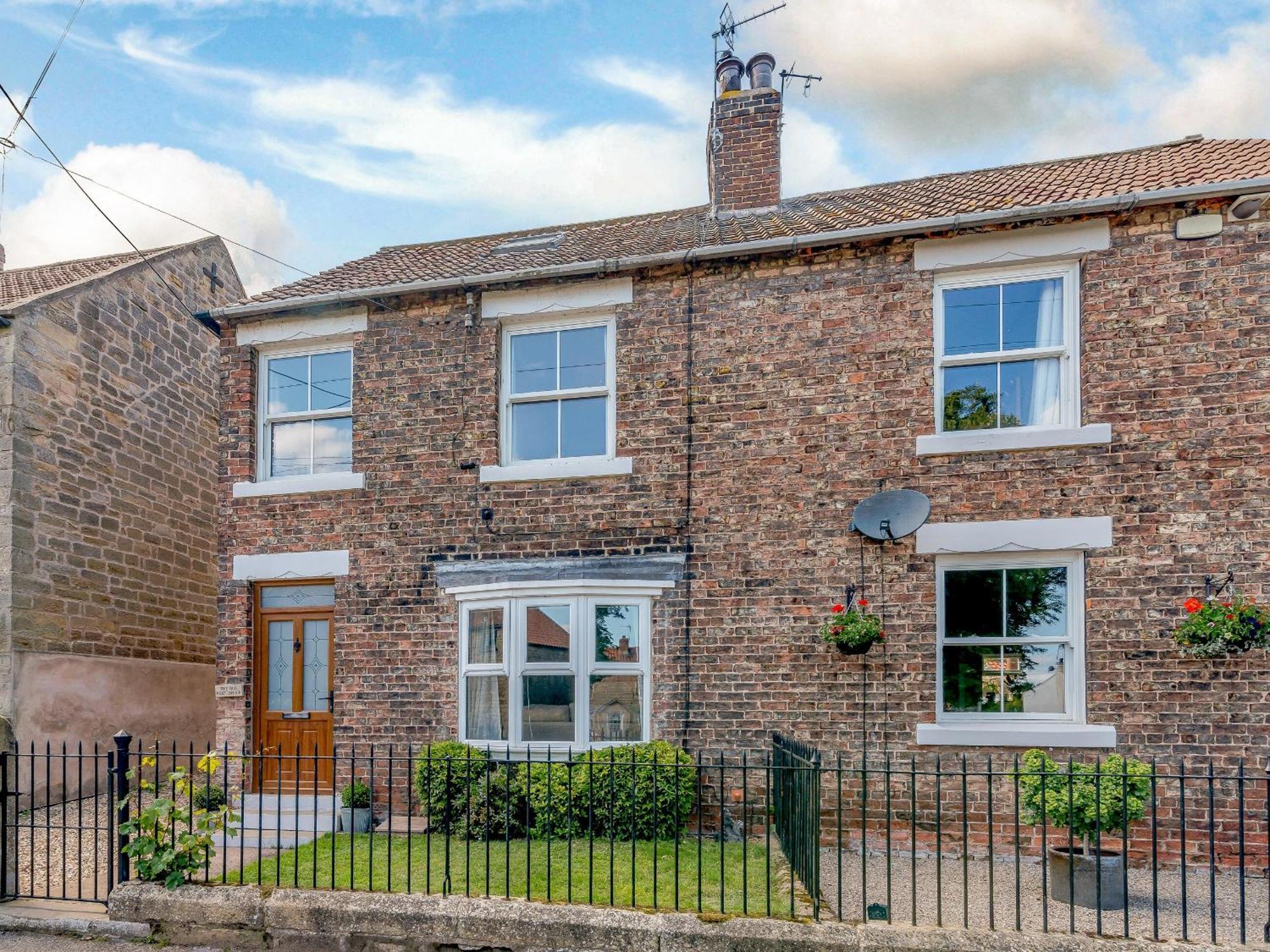 The Old Post Office Villa Baldersby Exterior photo